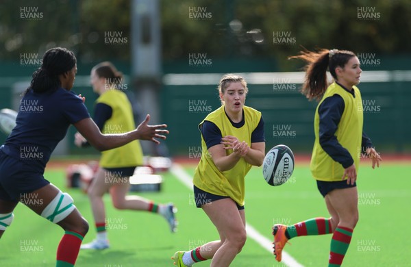 140226 - Gwalia Lightning v Clovers, Celtic Challenge - Clovers players during warm up