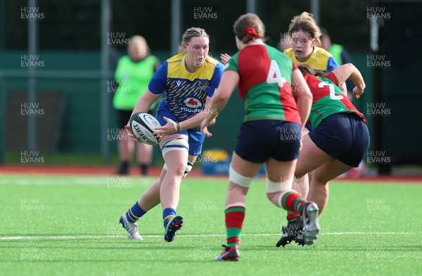 140226 - Gwalia Lightning v Clovers, Celtic Challenge - Alaw Pyrs of Gwalia Lightning takes on Uilinn Eilian of Clovers and Aoibheann McGrath of Clovers