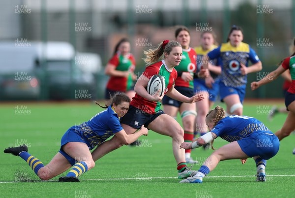 140226 - Gwalia Lightning v Clovers, Celtic Challenge - Alana McInerney of Clovers is tackled