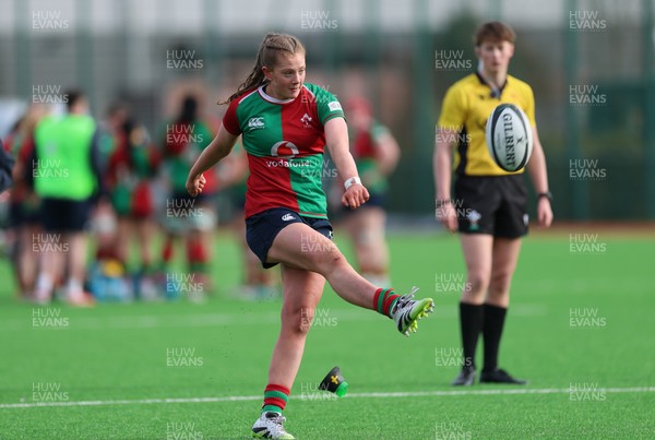 140226 - Gwalia Lightning v Clovers, Celtic Challenge - Siofra Hession of Clovers kicks a conversion