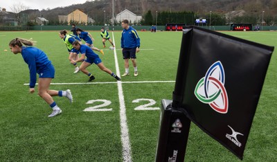 170126 - Gwalia Lightning v Edinburgh Rugby, Celtic Challenge - Gwalia Lightning warm up ahead of the match