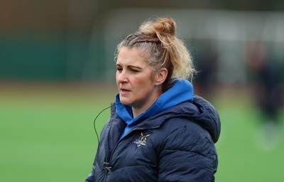 170126 - Gwalia Lightning v Edinburgh Rugby, Celtic Challenge - Gwalia Lightning head coach Catrina Nicholas-McLaughlin