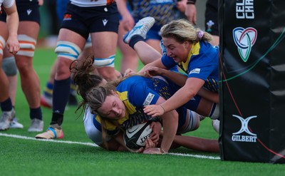 170126 - Gwalia Lightning v Edinburgh Rugby, Celtic Challenge - Alaw Pyrs of Gwalia Lightning powers over to score try