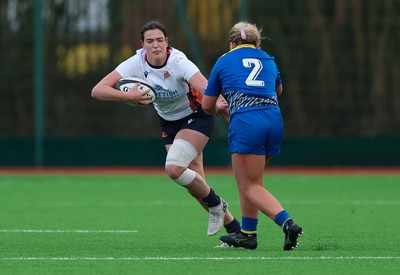 170126 - Gwalia Lightning v Edinburgh Rugby, Celtic Challenge - Rachel Philipps of Edinburgh Rugby takes on Molly Reardon of Gwalia Lightning