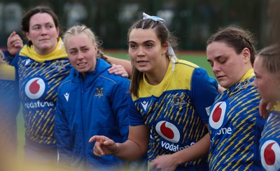 170126 - Gwalia Lightning v Edinburgh Rugby, Celtic Challenge - Bryonie King of Gwalia Lightning speaks to the players at the end of the match