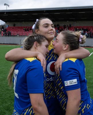 170126 - Gwalia Lightning v Edinburgh Rugby, Celtic Challenge - Bryonie King of Gwalia Lightning with Molly Anderson-Thomas of Gwalia Lightning and Molly Reardon of Gwalia Lightning at the end of the match