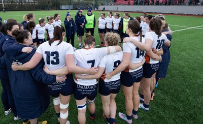 170126 - Gwalia Lightning v Edinburgh Rugby, Celtic Challenge - Edinburgh huddle up at the end of the match