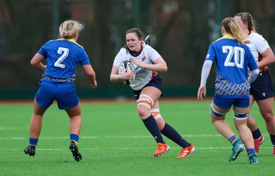 170126 - Gwalia Lightning v Edinburgh Rugby, Celtic Challenge - Natasha Logan of Edinburgh Rugby takes on Molly Reardon of Gwalia Lightning