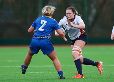 170126 - Gwalia Lightning v Edinburgh Rugby, Celtic Challenge - Natasha Logan of Edinburgh Rugby takes on Molly Reardon of Gwalia Lightning