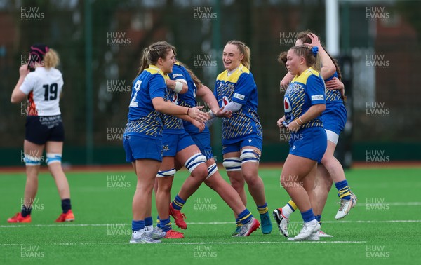 170126 - Gwalia Lightning v Edinburgh Rugby, Celtic Challenge - Gwalia Lightning celebrate on the final whistle