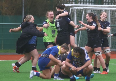 210226 - Gwalia Lightning v Glasgow - Celtic Challenge - Glasgow winning celebrations