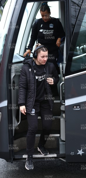 210226 - Gwalia Lightning v Glasgow - Celtic Challenge - Glasgow arrivals