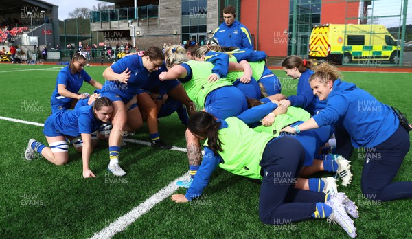 210226 - Gwalia Lightning v Glasgow - Celtic Challenge - Gwalia warm up