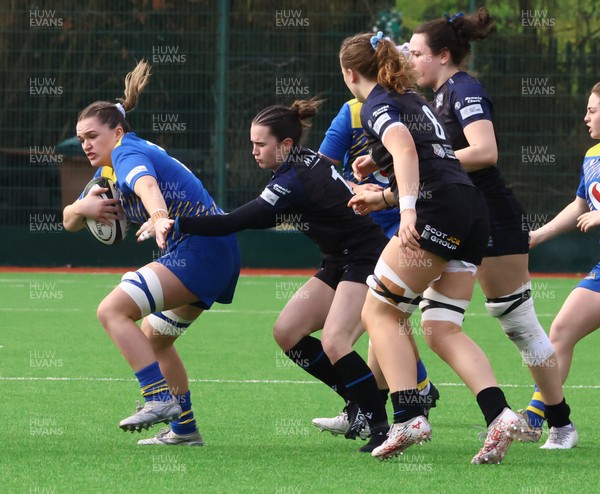 210226 - Gwalia Lightning v Glasgow - Celtic Challenge - Catrin Stewart from the line out