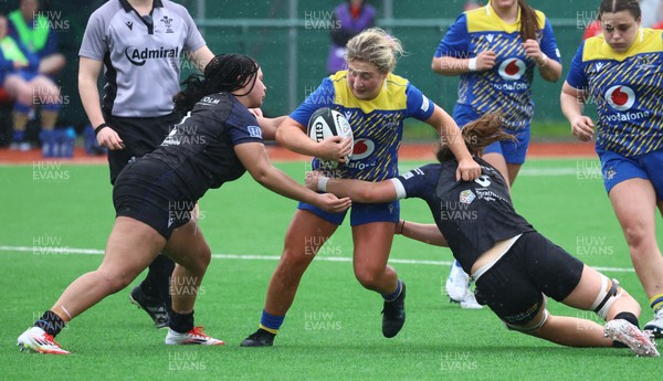 210226 - Gwalia Lightning v Glasgow - Celtic Challenge - Molly Reardon tackled