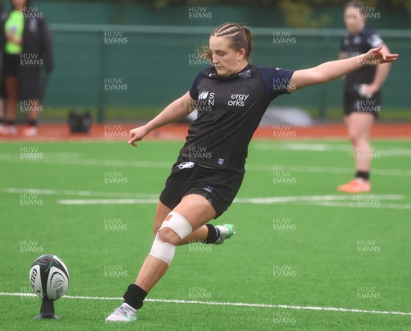 210226 - Gwalia Lightning v Glasgow - Celtic Challenge - Millie Warren penalty kick