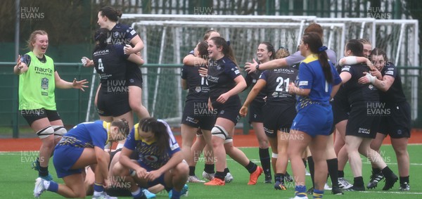 210226 - Gwalia Lightning v Glasgow - Celtic Challenge - Glasgow winning celebrations