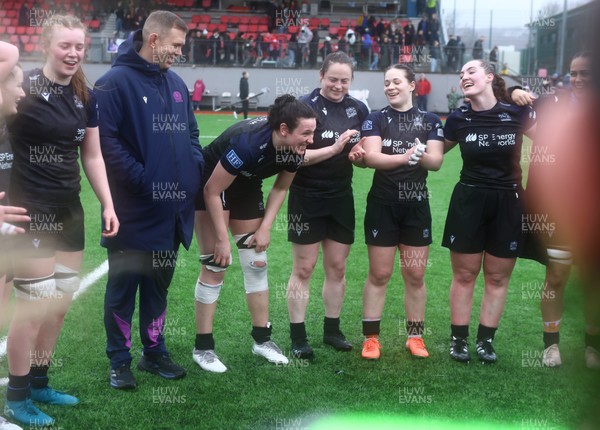 210226 - Gwalia Lightning v Glasgow - Celtic Challenge - Glasgow winning celebrations - Holland Bogan birthday song