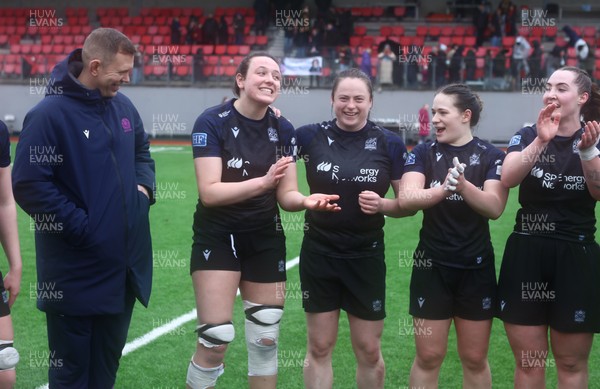 210226 - Gwalia Lightning v Glasgow - Celtic Challenge - Glasgow winning celebrations - Holland Bogan birthday song