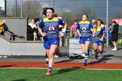 280226 - Gwalia Lightning v Wolfhounds - Celtic Challenge - Gwalia players run out at the start of the match