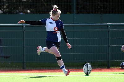 280226 - Gwalia Lightning v Wolfhounds - Celtic Challenge - Dannah O'Brien of Wolfhounds kicks the conversion