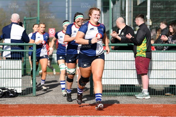 280226 - Gwalia Lightning v Wolfhounds - Celtic Challenge - Wolfhounds players run out at the start of the match