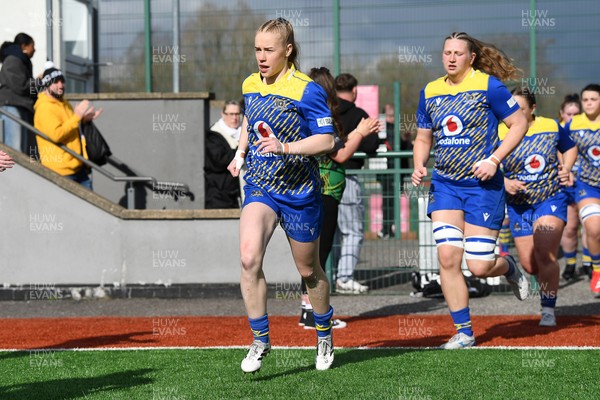 280226 - Gwalia Lightning v Wolfhounds - Celtic Challenge - Gwalia players run out at the start of the match