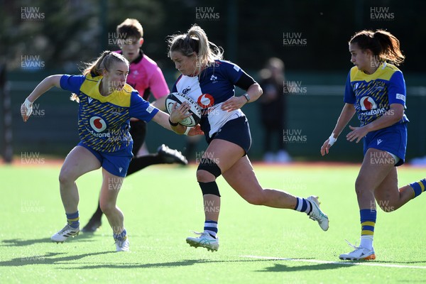 280226 - Gwalia Lightning v Wolfhounds - Celtic Challenge - Stacey Flood of Wolfhounds runs in to score a try