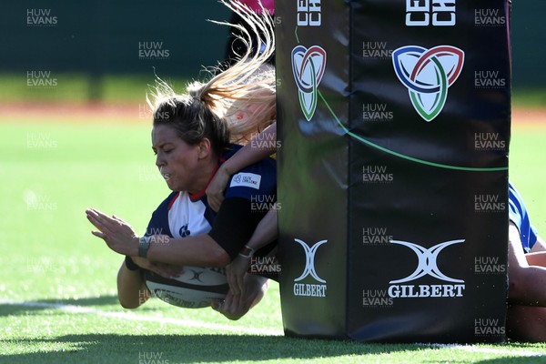 280226 - Gwalia Lightning v Wolfhounds - Celtic Challenge - Stacey Flood of Wolfhounds scores a try