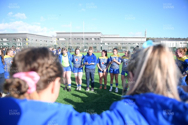 280226 - Gwalia Lightning v Wolfhounds - Celtic Challenge - Gwalia team huddle at full time