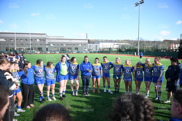 280226 - Gwalia Lightning v Wolfhounds - Celtic Challenge - Gwalia team huddle at full time
