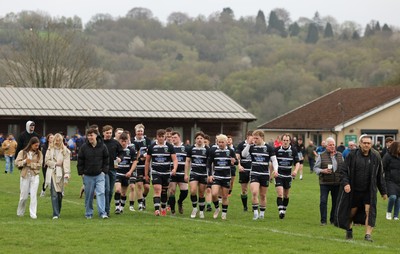 040426 - Caerleon v Gwernyfed RFC, Admiral National League 3 East Presentation - Gwernyfed prepare for their Admiral National League 3 East match against Caerleon
