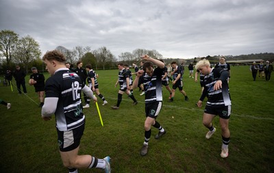 040426 - Caerleon v Gwernyfed RFC, Admiral National League 3 East Presentation - Gwernyfed prepare for their Admiral National League 3 East match against Caerleon