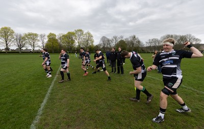 040426 - Caerleon v Gwernyfed RFC, Admiral National League 3 East Presentation - Gwernyfed prepare for their Admiral National League 3 East match against Caerleon