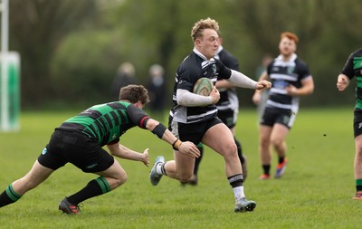 040426 - Caerleon v Gwernyfed RFC, Admiral National League 3 East Presentation - Gethin Davies of Gwernyfed  in action against Caerleon