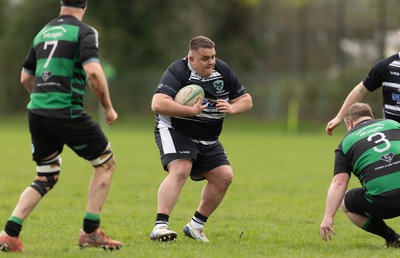 040426 - Caerleon v Gwernyfed RFC, Admiral National League 3 East Presentation - Gwernyfed RFC, in black and white, take on Caerleon having won the Admiral National League 3 East
