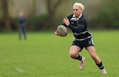 040426 - Caerleon v Gwernyfed RFC, Admiral National League 3 East Presentation - Gwernyfed RFC, in black and white, take on Caerleon having won the Admiral National League 3 East