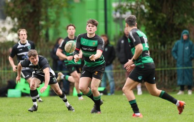 040426 - Caerleon v Gwernyfed RFC, Admiral National League 3 East Presentation - Gwernyfed RFC, in black and white, take on Caerleon having won the Admiral National League 3 East