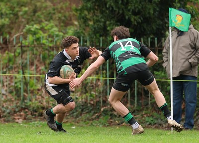 040426 - Caerleon v Gwernyfed RFC, Admiral National League 3 East Presentation - Gwernyfed RFC, in black and white, take on Caerleon having won the Admiral National League 3 East