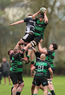 040426 - Caerleon v Gwernyfed RFC, Admiral National League 3 East Presentation - Gwernyfed RFC, in black and white, take on Caerleon having won the Admiral National League 3 East