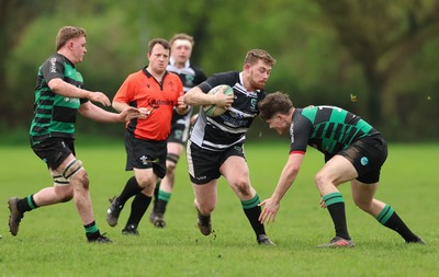 040426 - Caerleon v Gwernyfed RFC, Admiral National League 3 East Presentation - Gwernyfed RFC, in black and white, take on Caerleon having won the Admiral National League 3 East