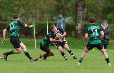 040426 - Caerleon v Gwernyfed RFC, Admiral National League 3 East Presentation - Gwernyfed RFC, in black and white, take on Caerleon having won the Admiral National League 3 East