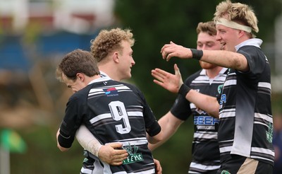 040426 - Caerleon v Gwernyfed RFC, Admiral National League 3 East Presentation - Gwernyfed RFC, in black and white, take on Caerleon having won the Admiral National League 3 East