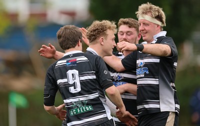 040426 - Caerleon v Gwernyfed RFC, Admiral National League 3 East Presentation - Gwernyfed RFC, in black and white, take on Caerleon having won the Admiral National League 3 East