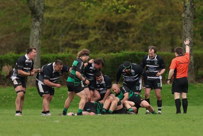 040426 - Caerleon v Gwernyfed RFC, Admiral National League 3 East Presentation - Gwernyfed RFC, in black and white, take on Caerleon having won the Admiral National League 3 East