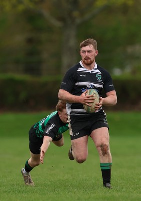 040426 - Caerleon v Gwernyfed RFC, Admiral National League 3 East Presentation - Gwernyfed RFC, in black and white, take on Caerleon having won the Admiral National League 3 East