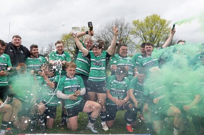 040426 - Caerleon v Gwernyfed RFC, Admiral National League 3 East Presentation - Gwernyfed celebrate after being presented with the  Admiral National League 3 East Trophy