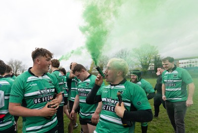 040426 - Caerleon v Gwernyfed RFC, Admiral National League 3 East Presentation - Gwernyfed celebrate after being presented with the  Admiral National League 3 East Trophy