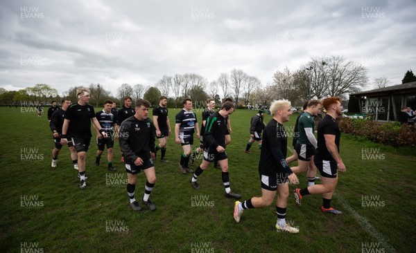 040426 - Caerleon v Gwernyfed RFC, Admiral National League 3 East Presentation - Gwernyfed prepare for their Admiral National League 3 East match against Caerleon