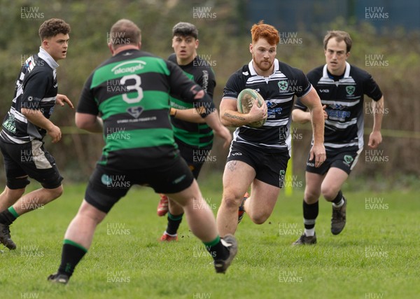 040426 - Caerleon v Gwernyfed RFC, Admiral National League 3 East Presentation - Gwernyfed RFC, in black and white, take on Caerleon having won the Admiral National League 3 East